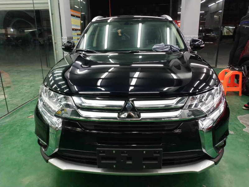 重慶汽車美容車漆鍍龍甲增強漆面硬度